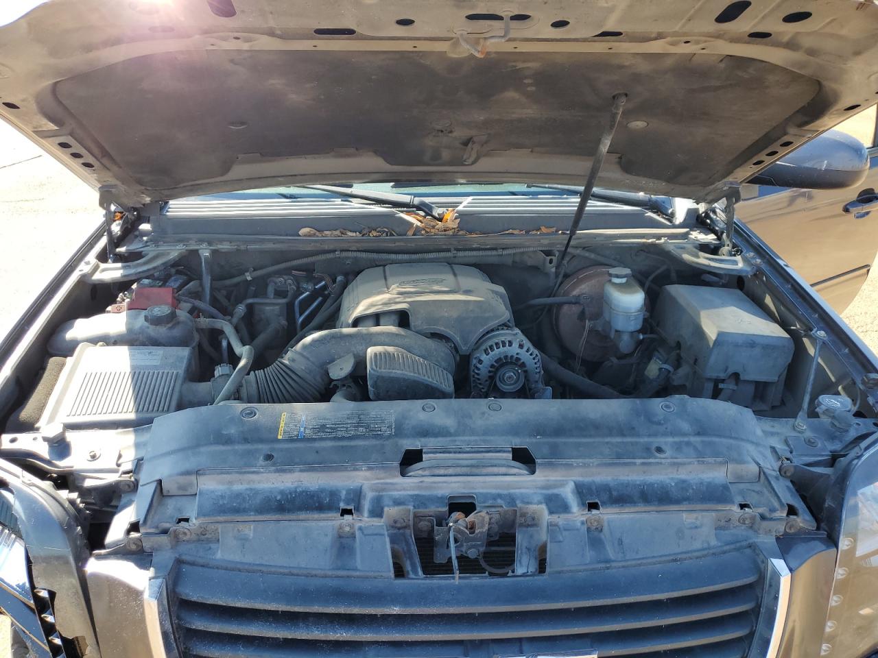 2010 GMC Yukon VIN 1GKUKKE39AR214545 Copart auction photo, front end / side damage thumbnail 13