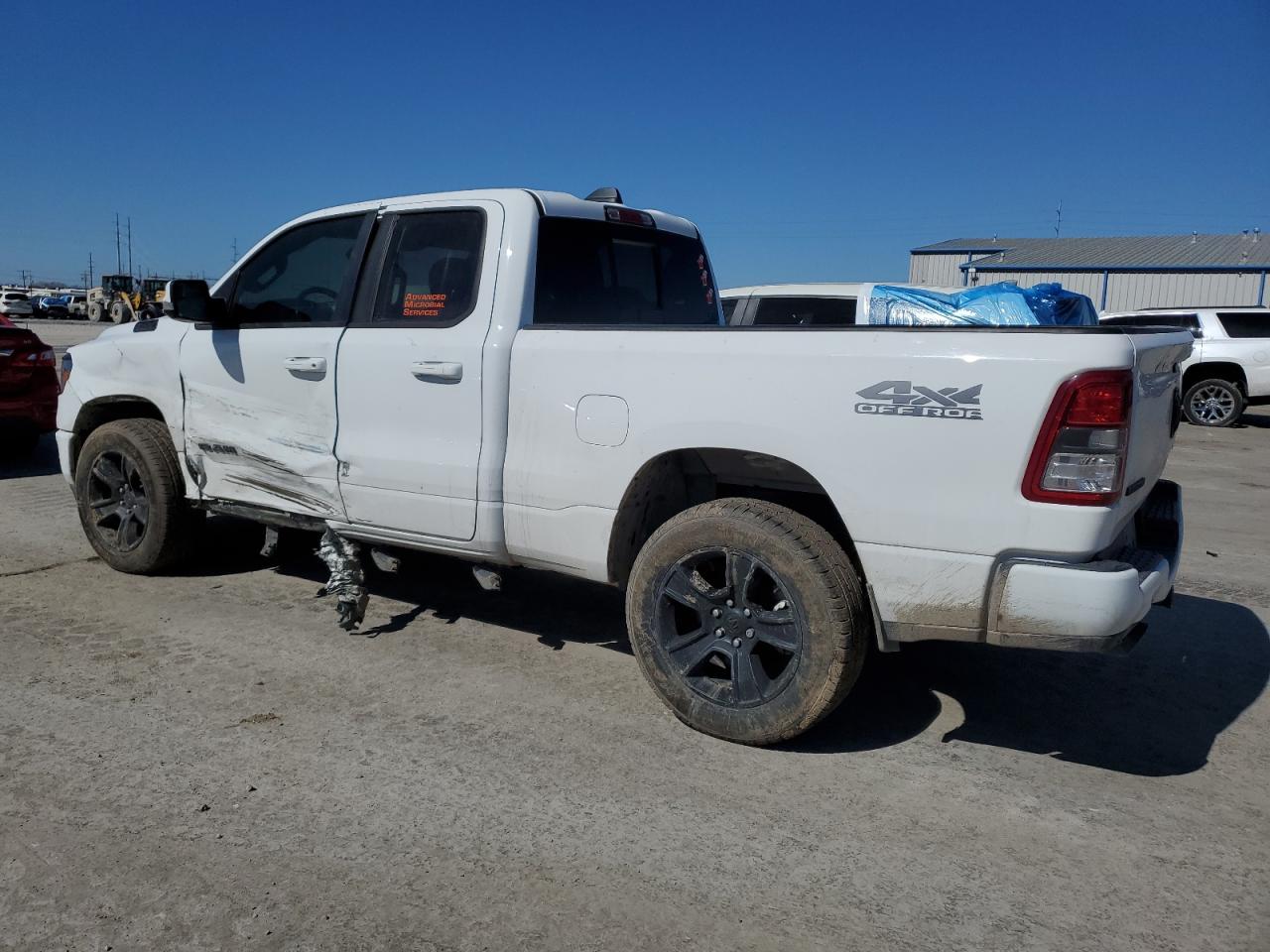 2020 RAM 1500 VIN 1C6SRFBT5LN318414 Copart auction photo, side / front end damage thumbnail 2