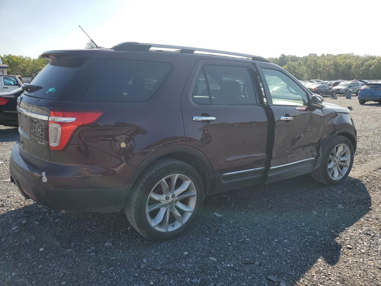 2011 Ford Explorer VIN 1FMHK8F85BGA63044 Copart auction photo, side damage thumbnail 3