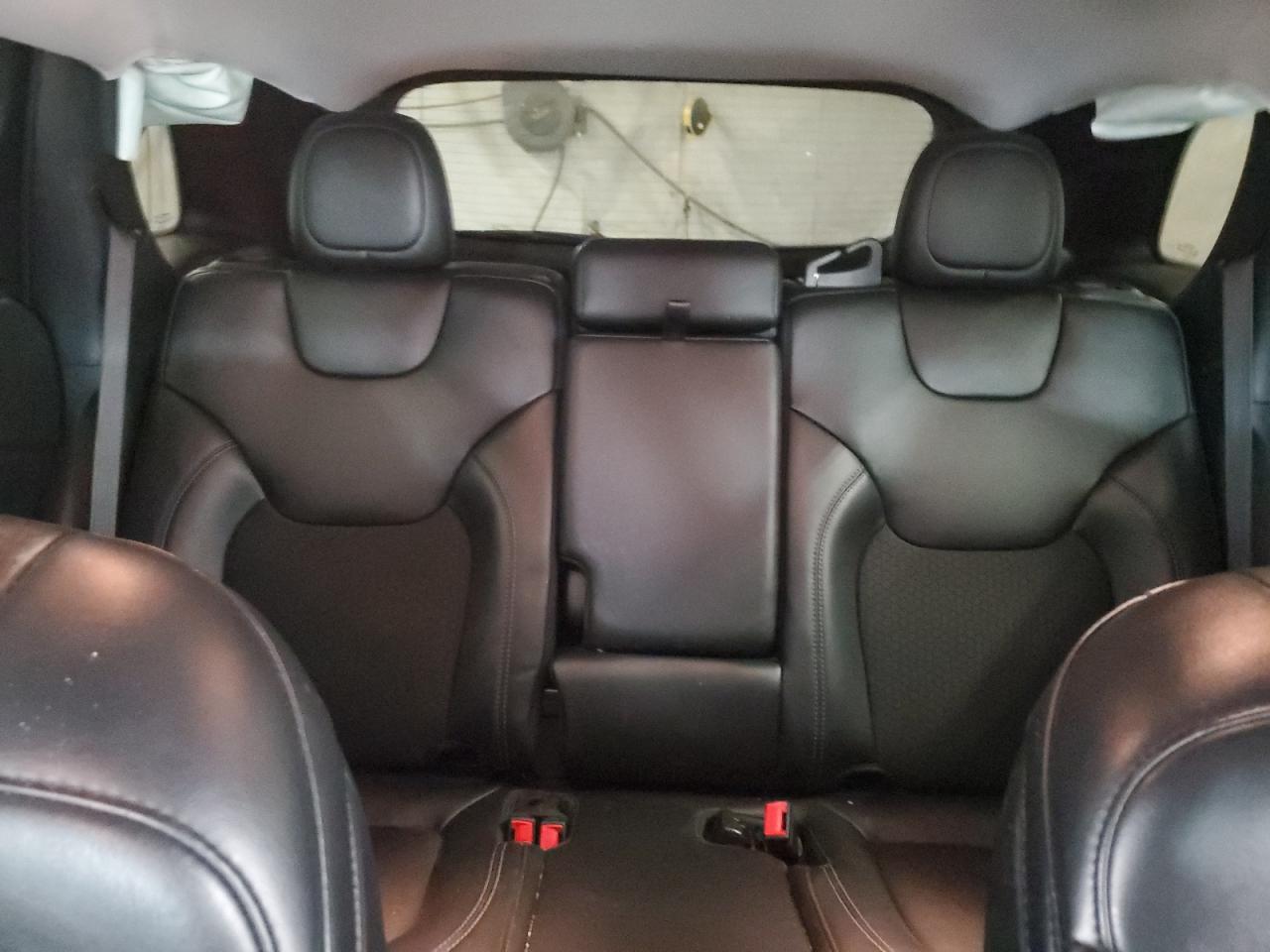 2019 Jeep Grand Cherokee VIN 1C4PJMLB4KD477753 Copart auction photo, all over damage thumbnail 10