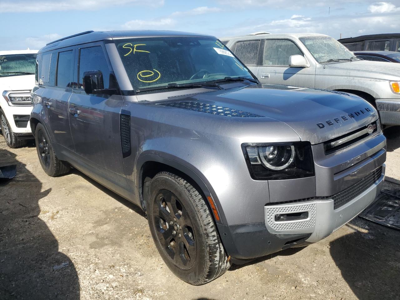 2023 Land Rover Defender VIN SALEP7EU5P2215127 Copart auction photo, water/flood / minor dent/scratches damage thumbnail 4