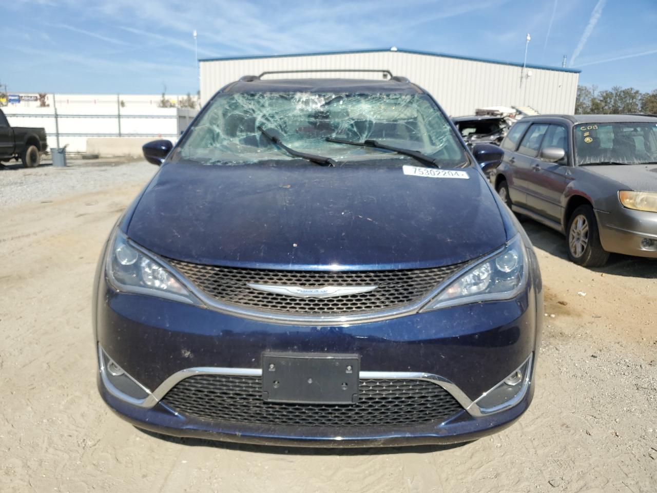 2018 Chrysler Pacifica VIN 2C4RC1BG6JR292016 Copart auction photo, top/roof damage thumbnail 5