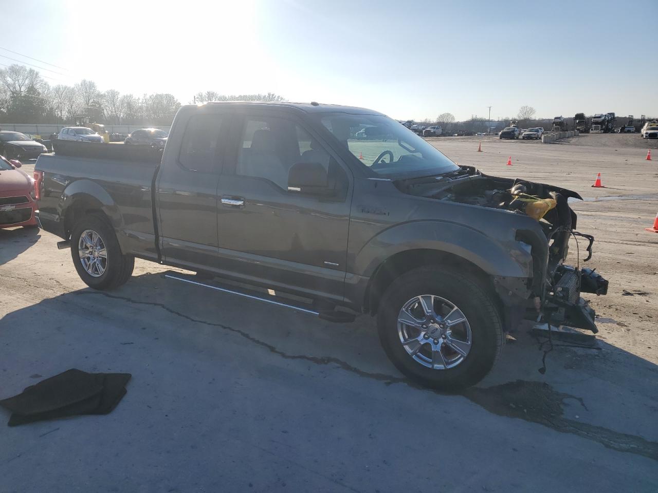 2015 Ford F-150 VIN 1FTEX1CP8FKF20024 Copart auction photo, front end / side damage thumbnail 4