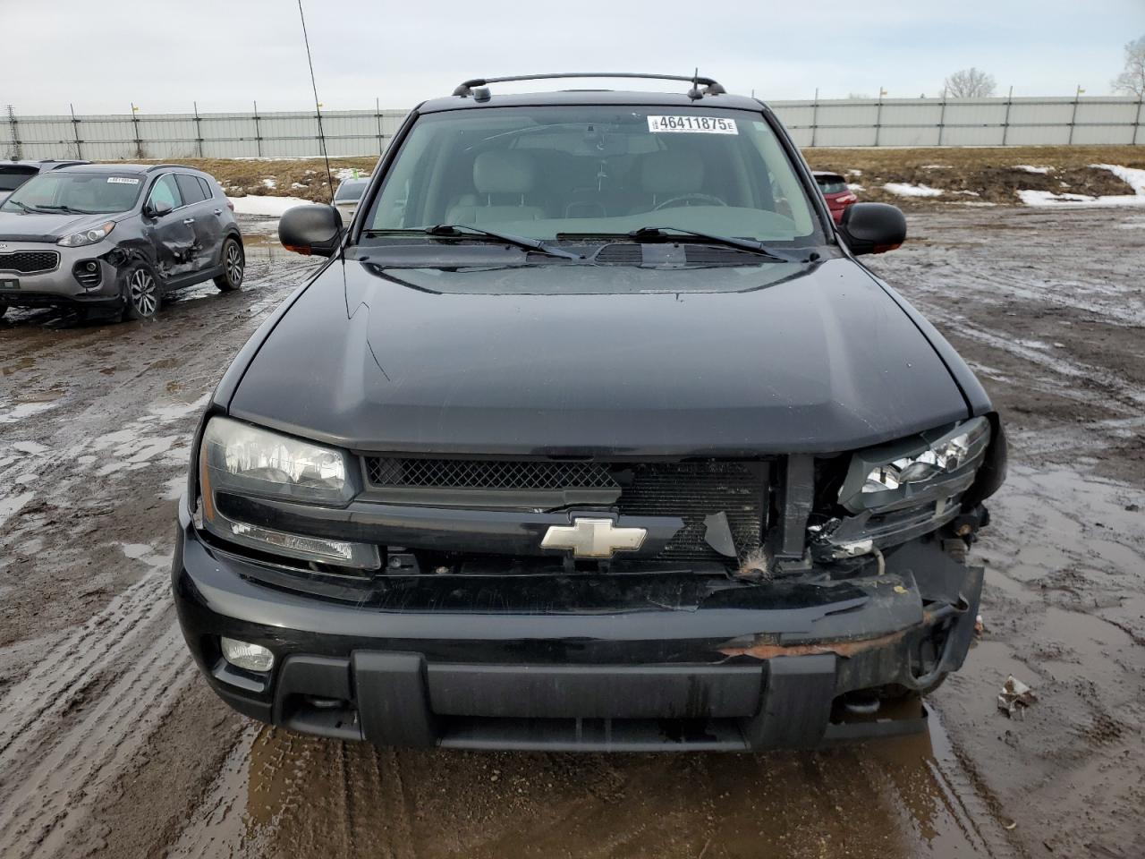2005 Chevrolet TrailBlazer VIN 1GNDT13S552258562 Copart auction photo, front end damage thumbnail 5