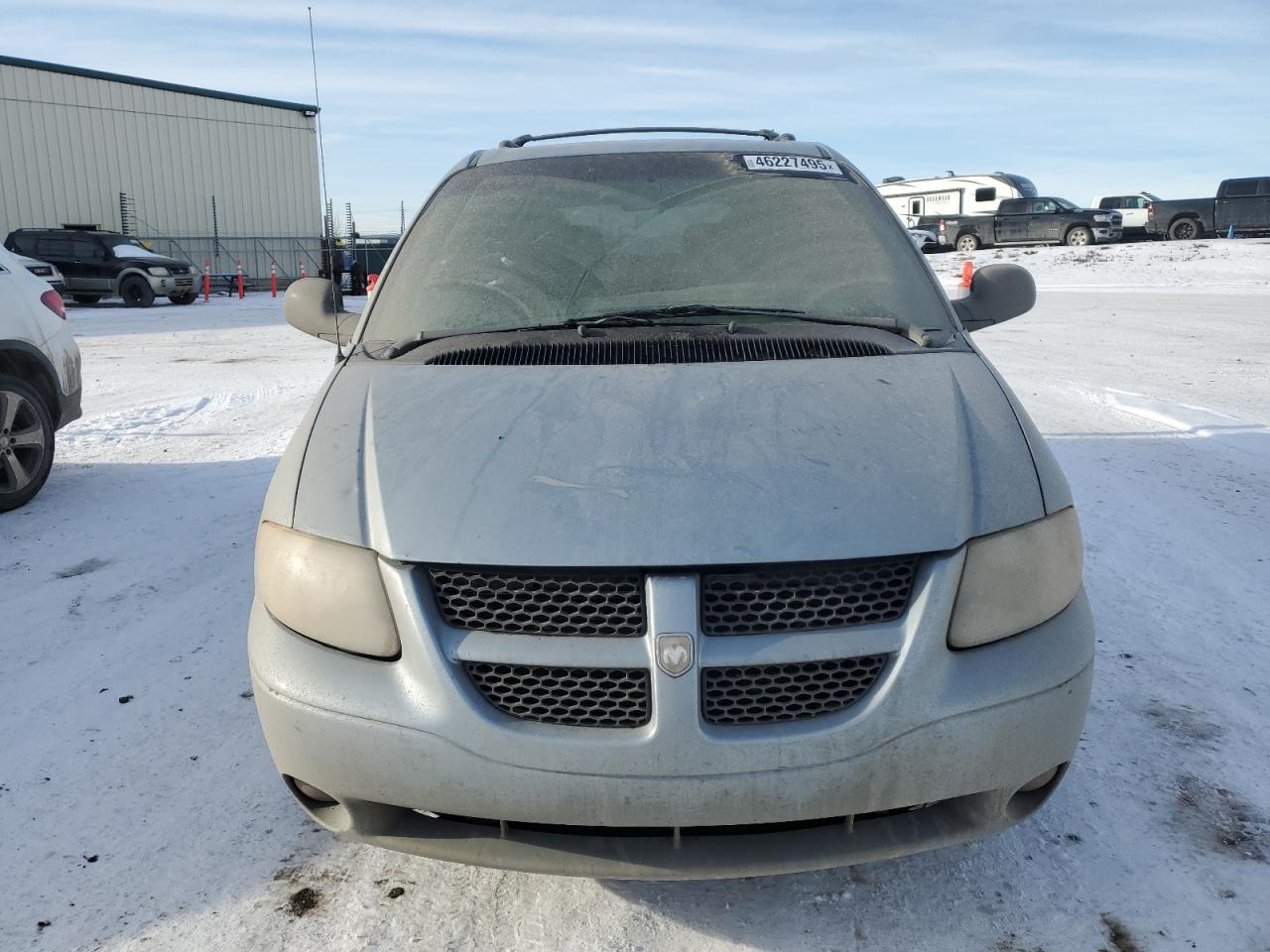 2003 Dodge Caravan VIN 2D4GP44L83R166401 Copart auction photo, hail / minor dent/scratches damage thumbnail 5