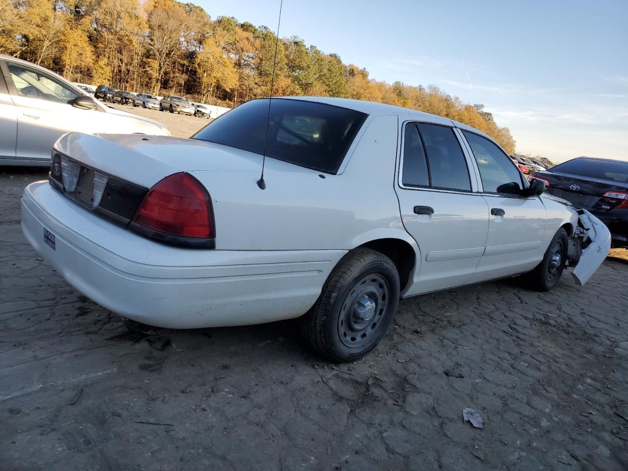 2005 Ford Crown Victoria VIN 2FAHP71WX5X179396 Copart auction photo, side / front end damage thumbnail 3