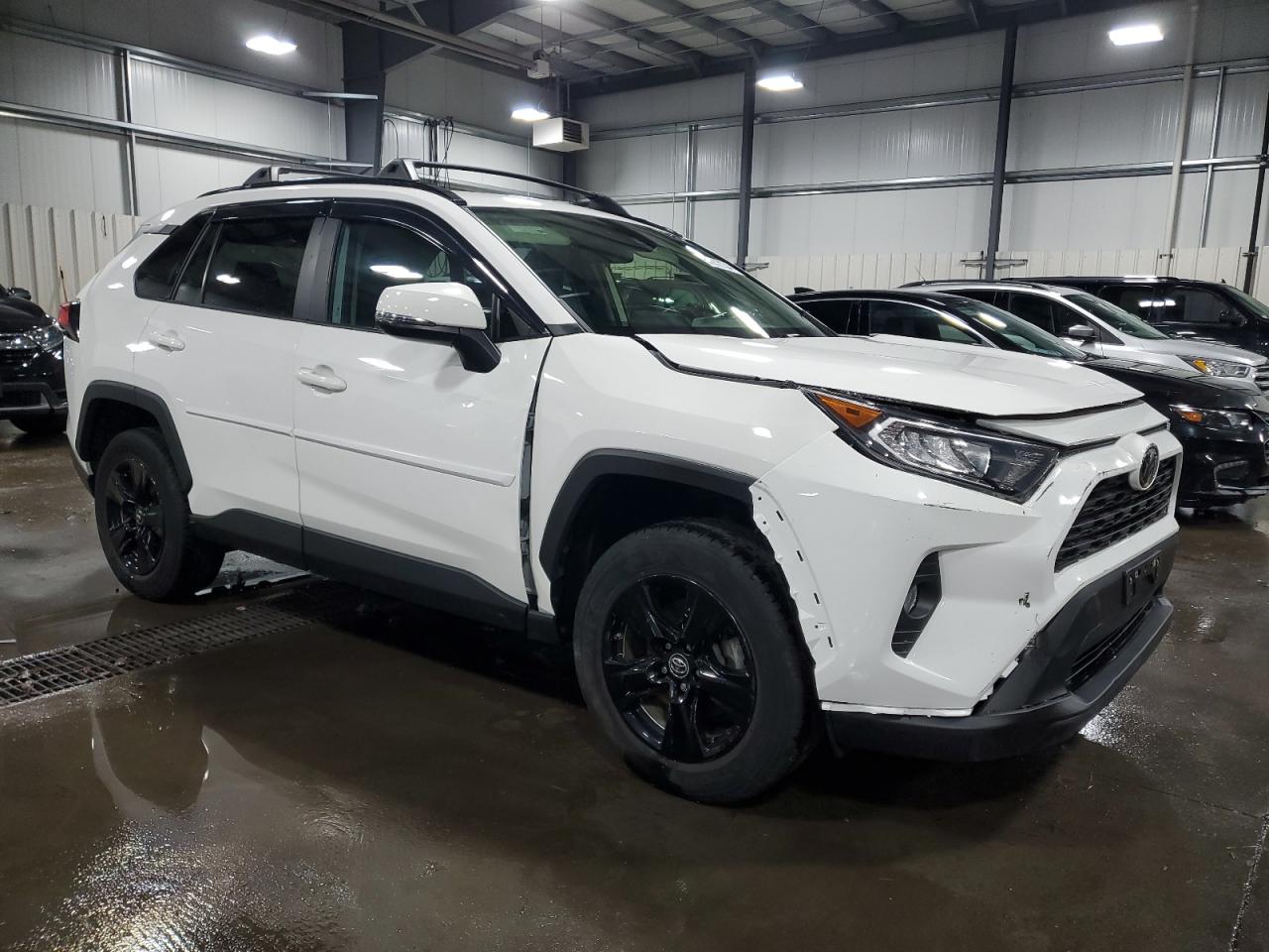 2019 Toyota RAV 4 VIN JTMP1RFV9KD513911 Copart auction photo, front end damage thumbnail 4