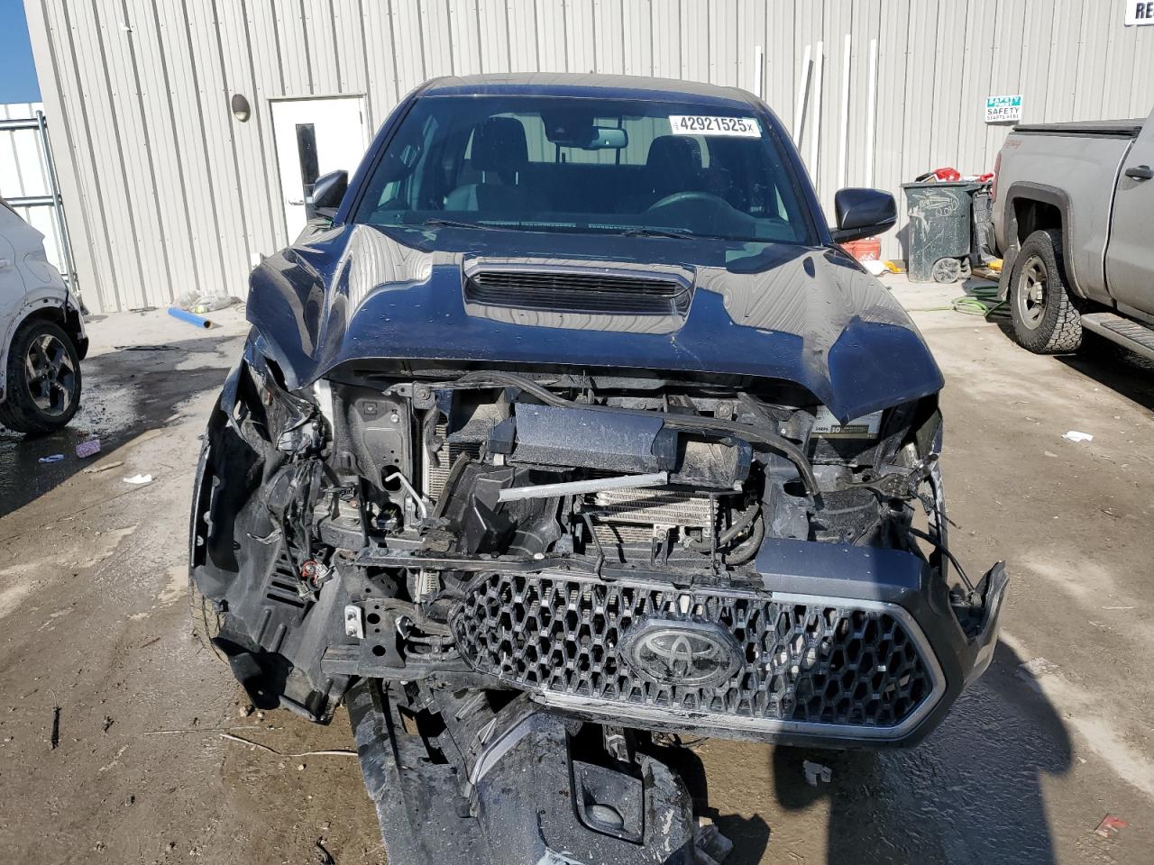 2019 Toyota Tacoma VIN 3TMCZ5AN4KM269936 Copart auction photo, all over damage thumbnail 5