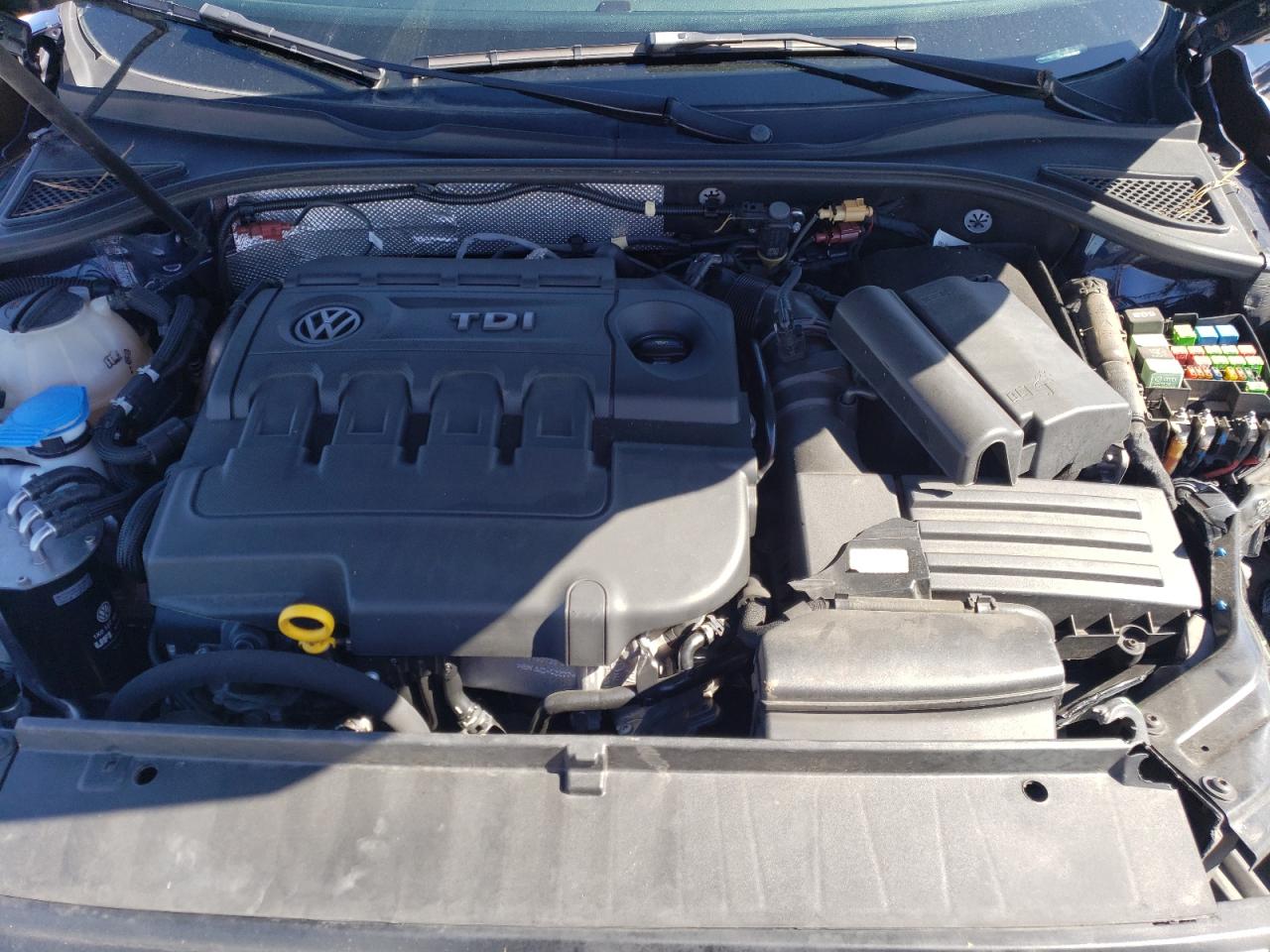 2015 Volkswagen Passat VIN 1VWBV7A33FC081527 Copart auction photo, front end damage thumbnail 12