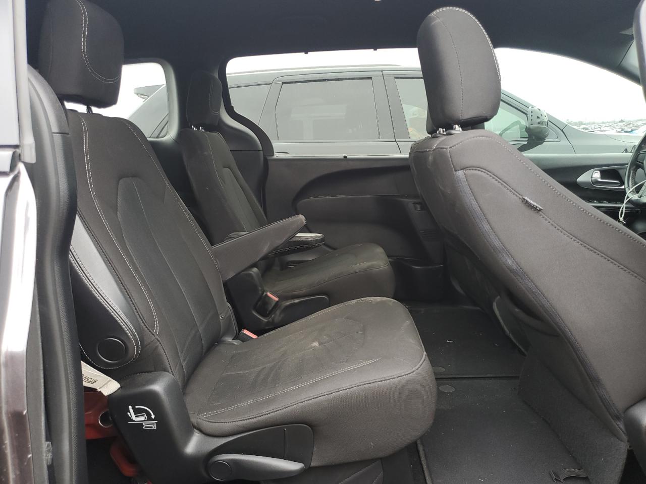 2020 Chrysler Pacifica VIN 2C4RC1FG7LR258633 Copart auction photo, all over damage thumbnail 11