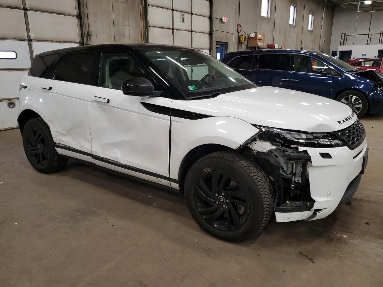 2022 Land Rover Range Rover VIN SALZJ2FX1NH167442 Copart auction photo, front end / side damage thumbnail 4
