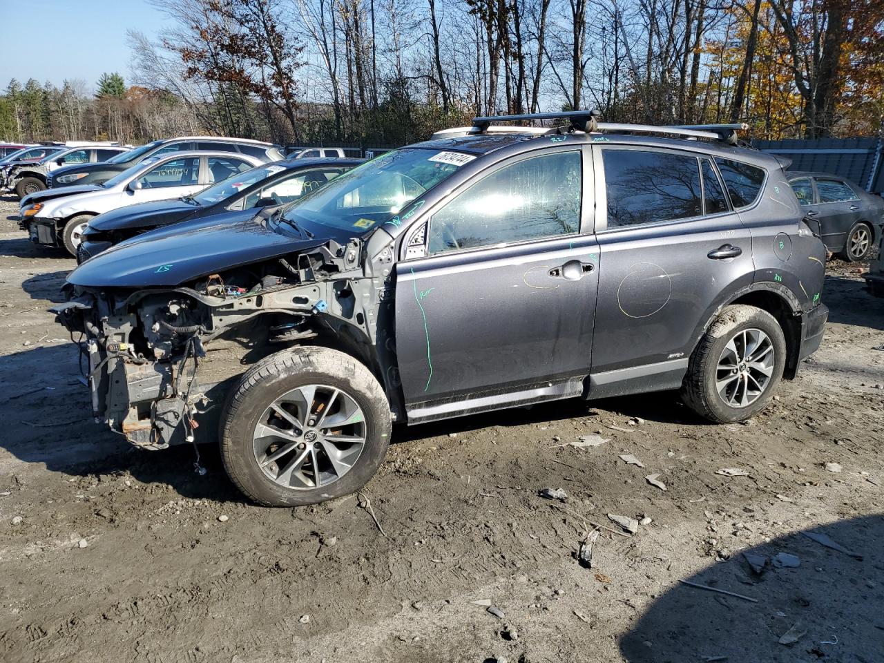 2018 Toyota RAV 4 VIN JTMRJREV2JD218139
