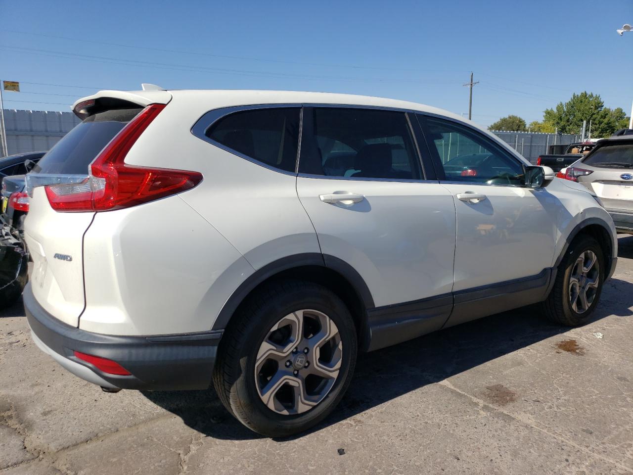 2017 Honda CR-V VIN 2HKRW2H87HH650812 Copart auction photo, hail / front end damage thumbnail 3