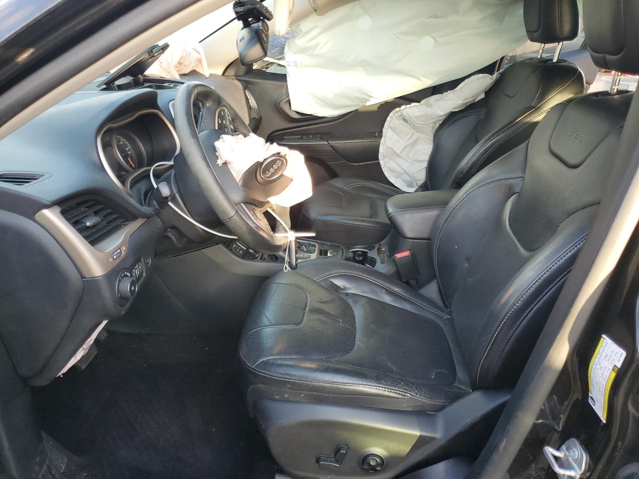 2016 Jeep Grand Cherokee VIN 1C4PJLDS9GW173385 Copart auction photo, side / front end damage thumbnail 7