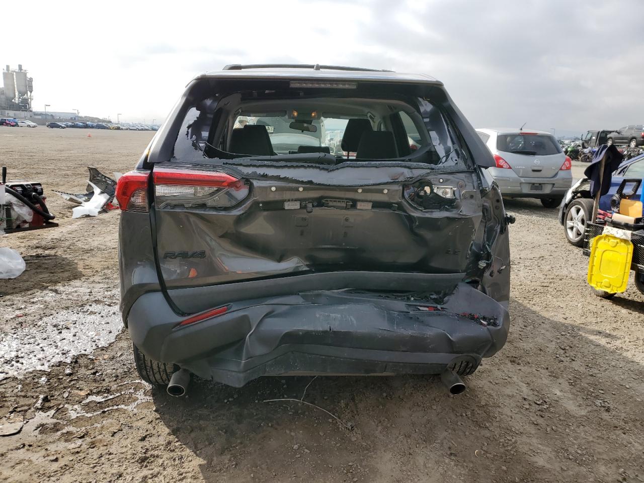 2020 Toyota RAV 4 VIN 2T3H1RFV3LC070469 Copart auction photo, front end / rear end damage thumbnail 6