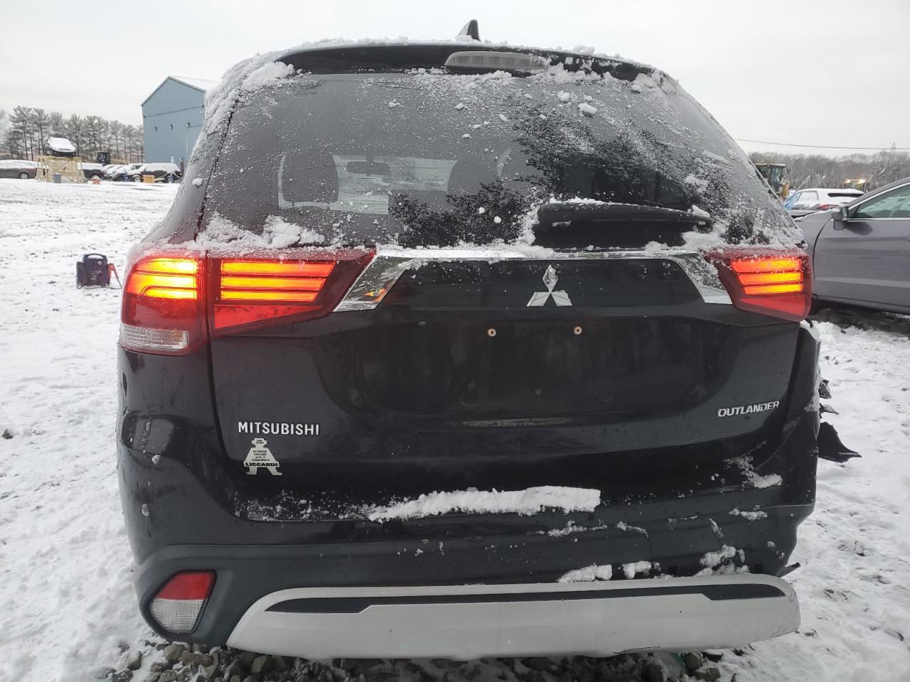 2019 Mitsubishi Outlander VIN JA4AZ3A32KZ052548 Copart auction photo, all over damage thumbnail 6