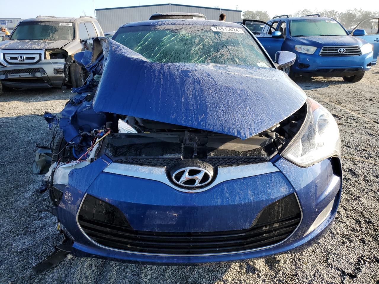 2016 Hyundai Veloster VIN KMHTC6AD3GU249142 Copart auction photo, front end / minor dent/scratches damage thumbnail 5