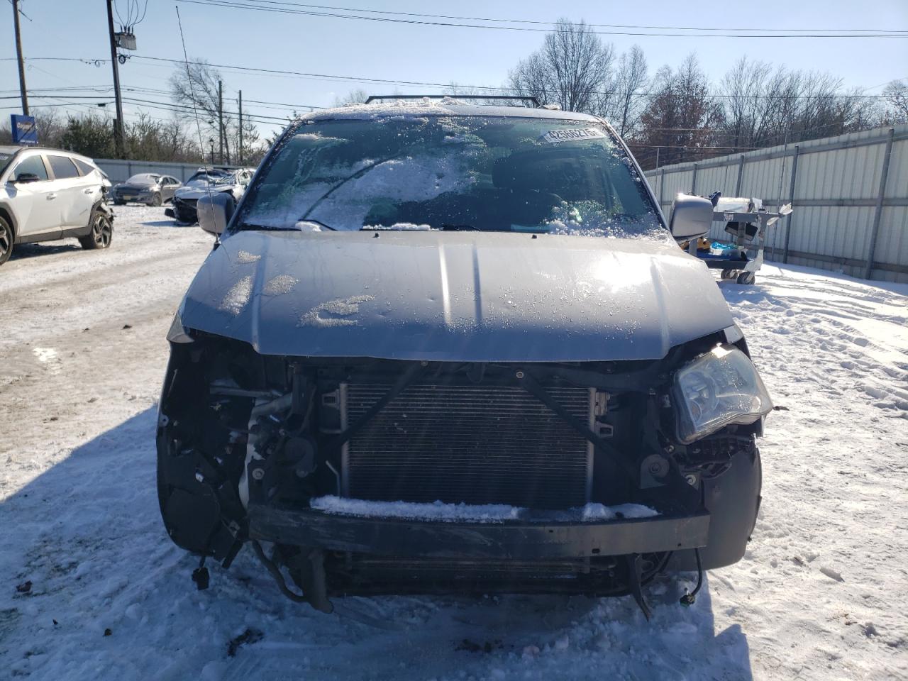 2014 Chrysler Town & Country VIN 2C4RC1BG5ER443899 Copart auction photo, front end damage thumbnail 5