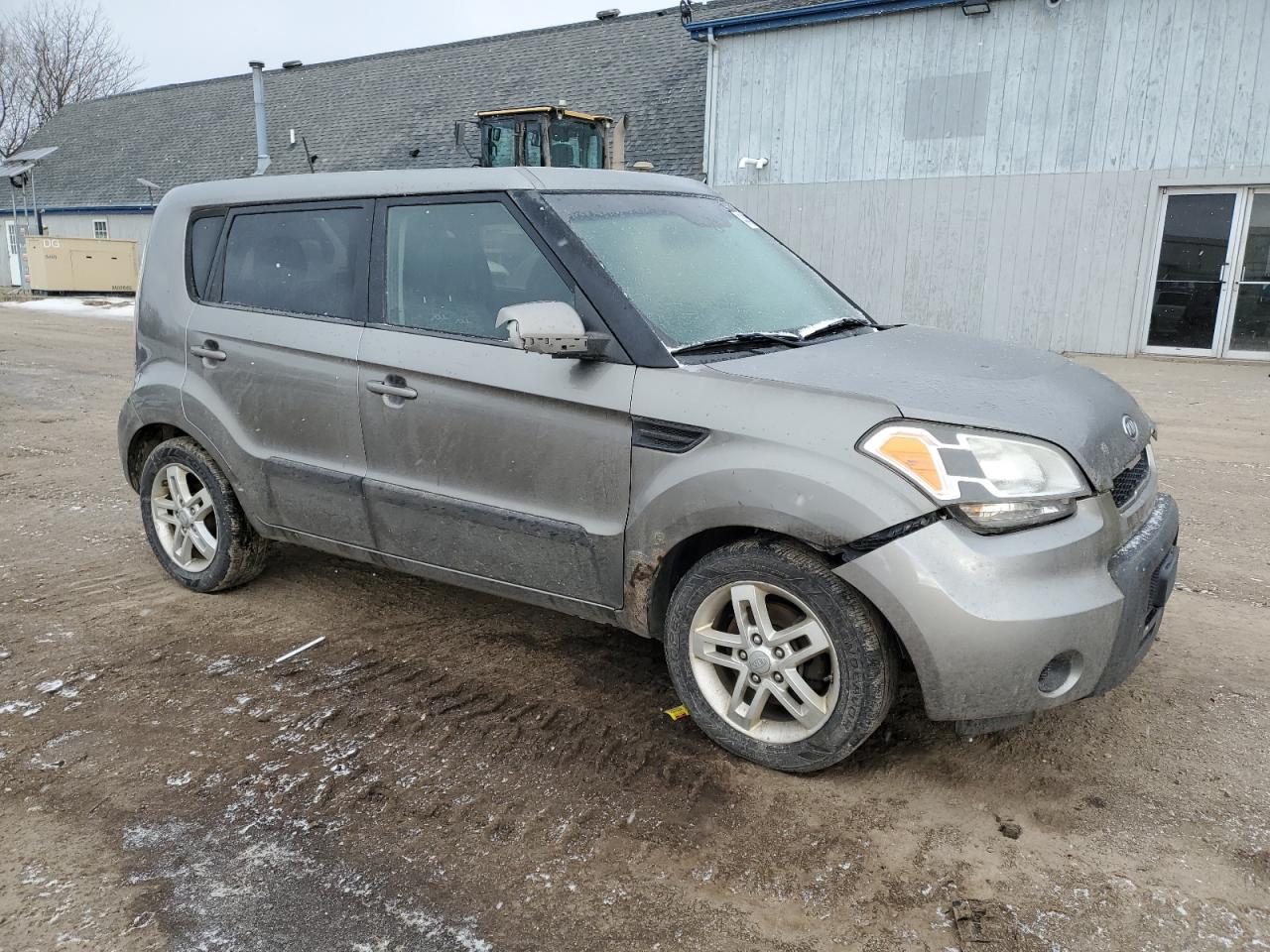 2011 KIA Soul VIN KNDJT2A29B7328504 Copart auction photo, all over damage thumbnail 4