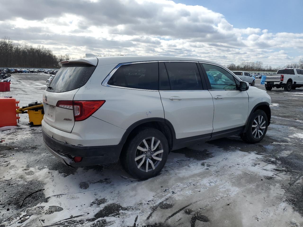 2019 Honda Pilot VIN 5FNYF6H4XKB003522 Copart auction photo, front end damage thumbnail 3