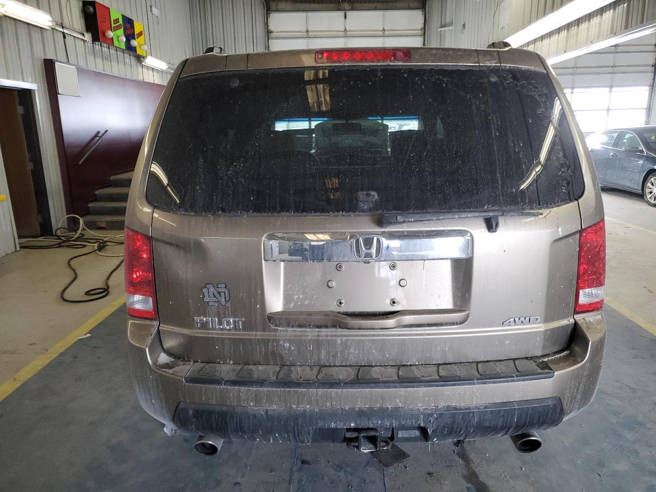 2010 Honda Pilot VIN 5FNYF4H55AB001110 Copart auction photo, front end / side damage thumbnail 6