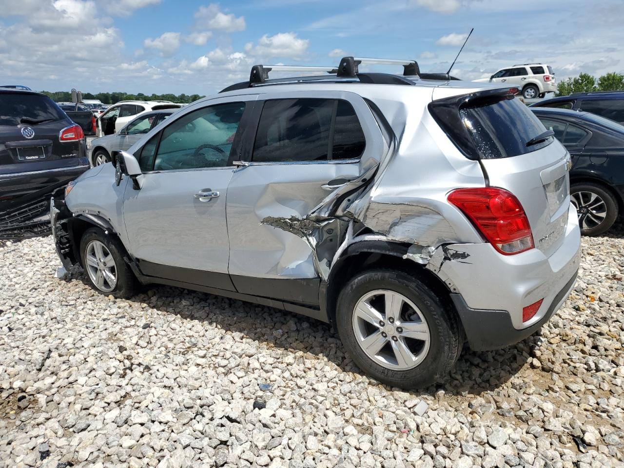 2018 Chevrolet Trax VIN 3GNCJPSB7JL172359 Copart auction photo, side / rear end damage thumbnail 2