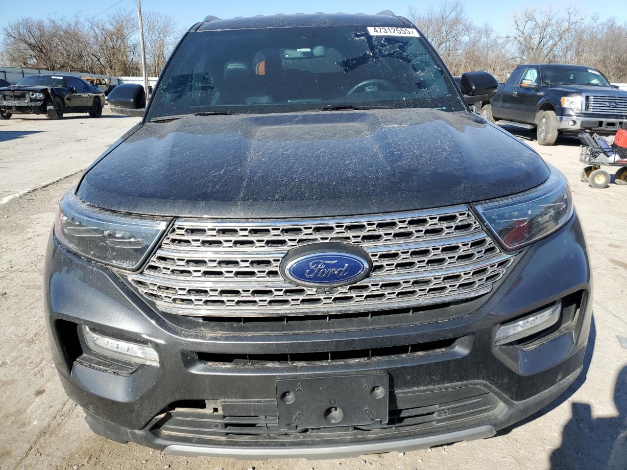 2020 Ford Explorer VIN 1FMSK7FH7LGA80669 Copart auction photo, side / undercarriage damage thumbnail 5