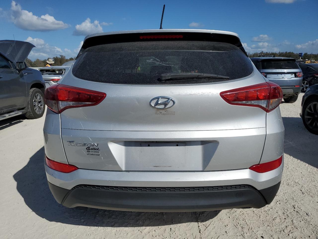 2017 Hyundai Tucson VIN KM8J23A45HU351634 Copart auction photo, water/flood / all over damage thumbnail 6