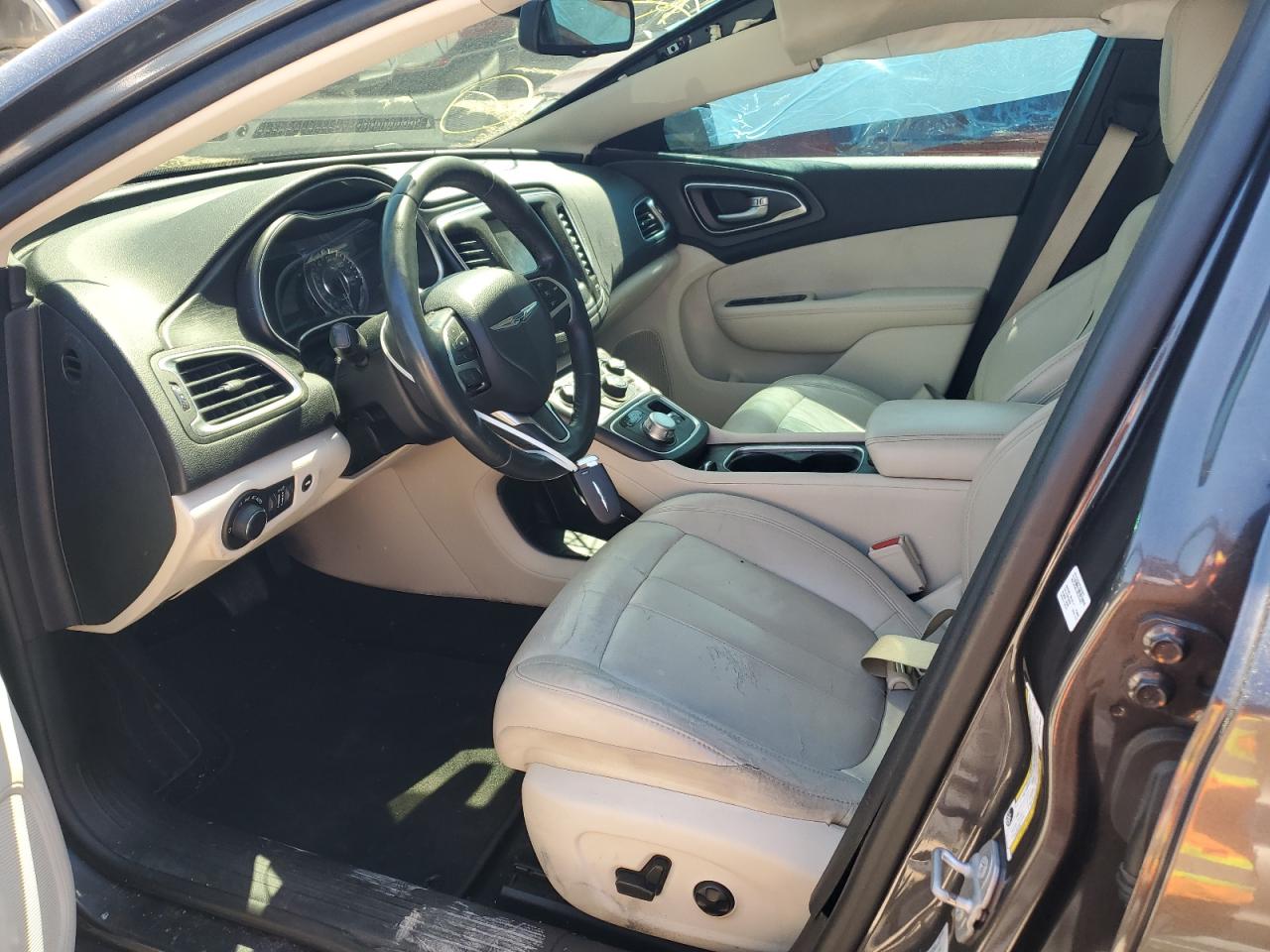 2015 Chrysler 200 VIN 1C3CCCAB4FN687652 Copart auction photo, front end / side damage thumbnail 7