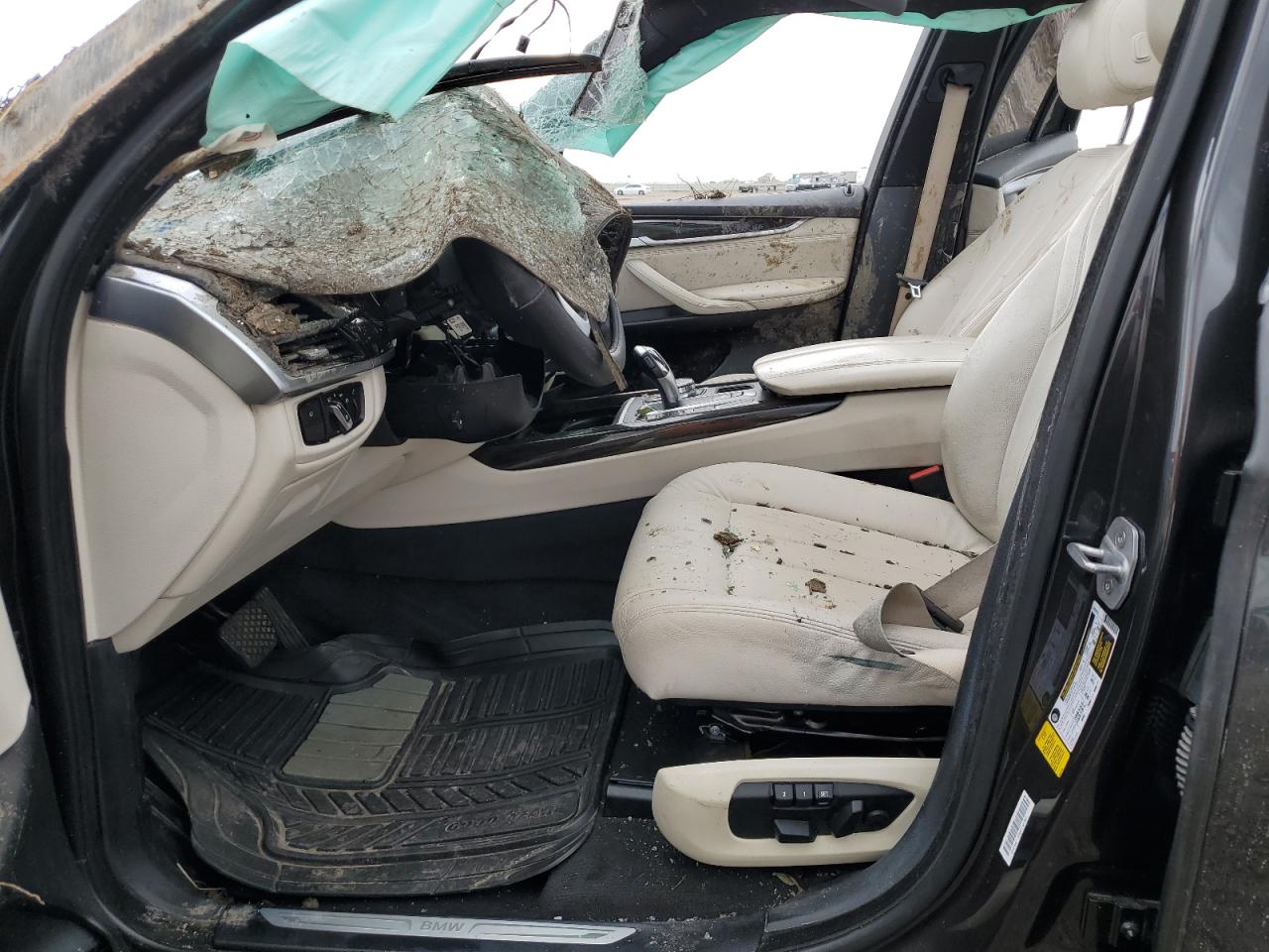 2017 BMW X5 VIN 5UXKR2C56H0U17778 Copart auction photo, all over / top/roof damage thumbnail 7