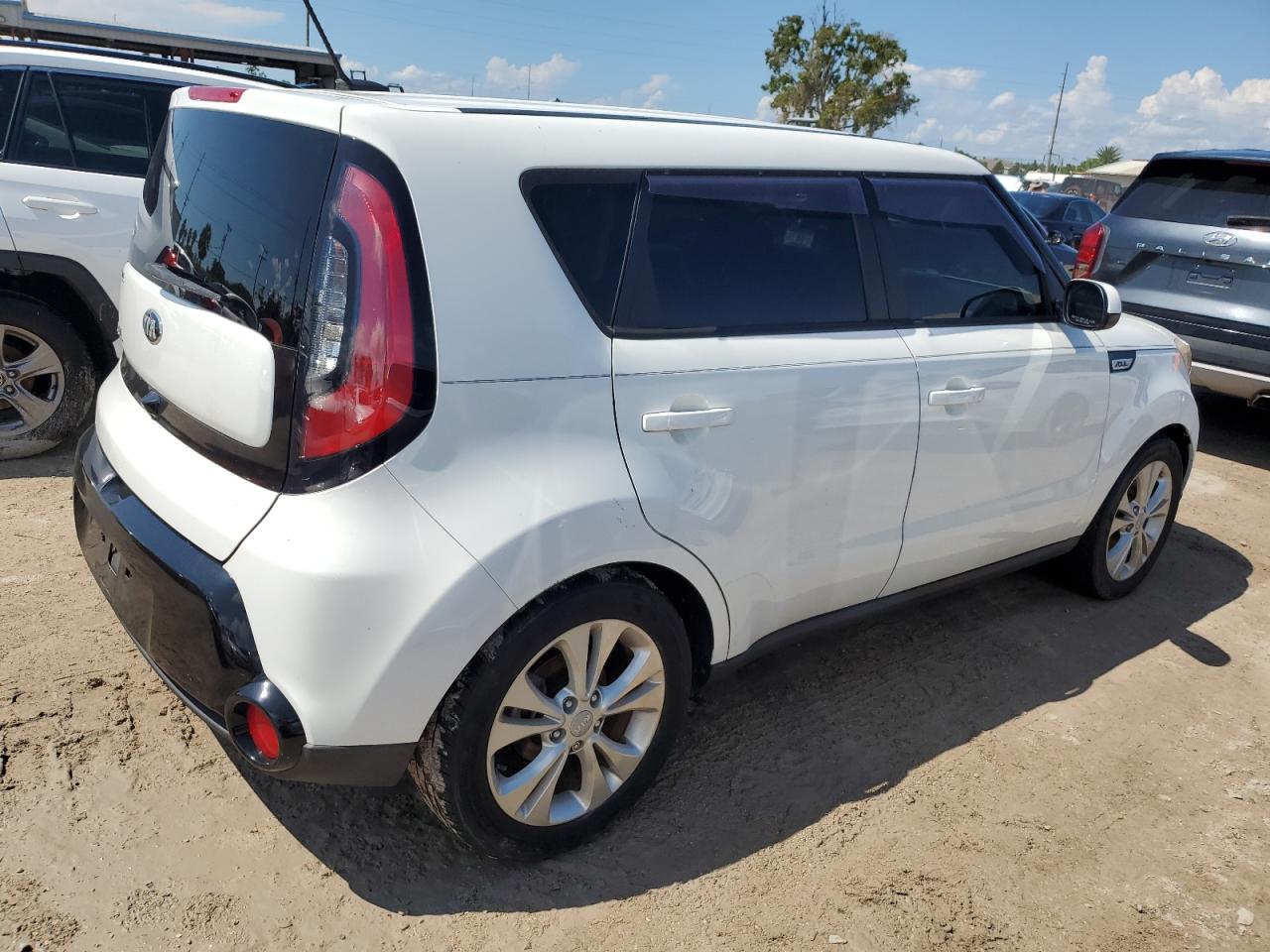 2016 KIA Soul VIN KNDJP3A5XG7409183 Copart auction photo, water/flood damage thumbnail 3