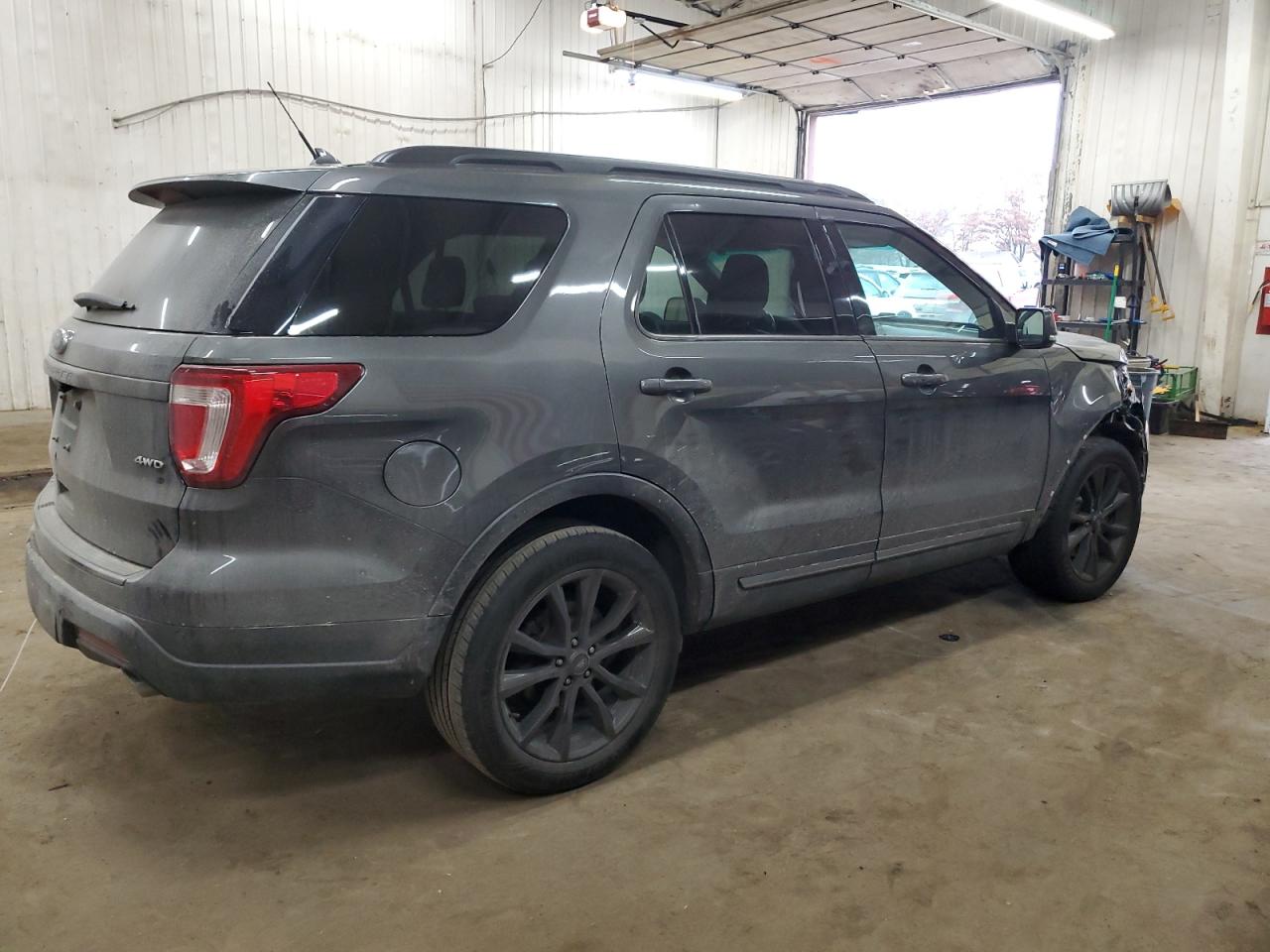 2019 Ford Explorer VIN 1FM5K8D88KGA09193 Copart auction photo, front end / rear end damage thumbnail 3