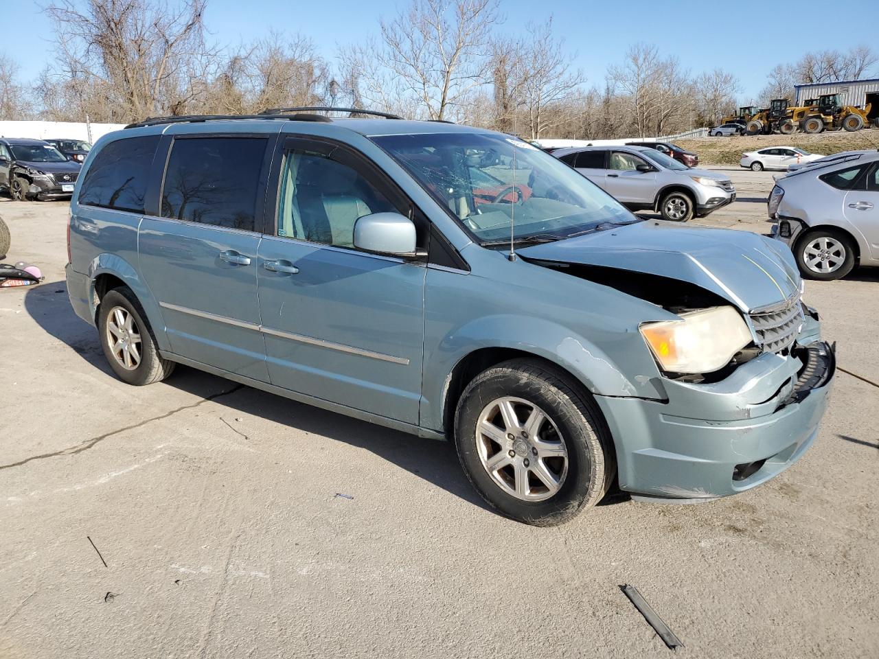 2009 Chrysler Town & Country VIN 2A8HR54179R565639 Copart auction photo, front end damage thumbnail 4