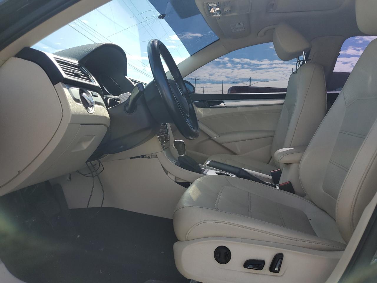 2019 Volkswagen Passat VIN 1VWLA7A33KC009589 Copart auction photo, front end damage thumbnail 7