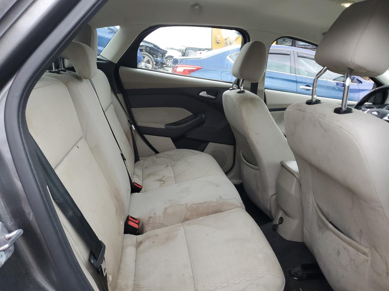 2012 Ford Focus VIN 1FAHP3M23CL333992 Copart auction photo, side / rear end damage thumbnail 10