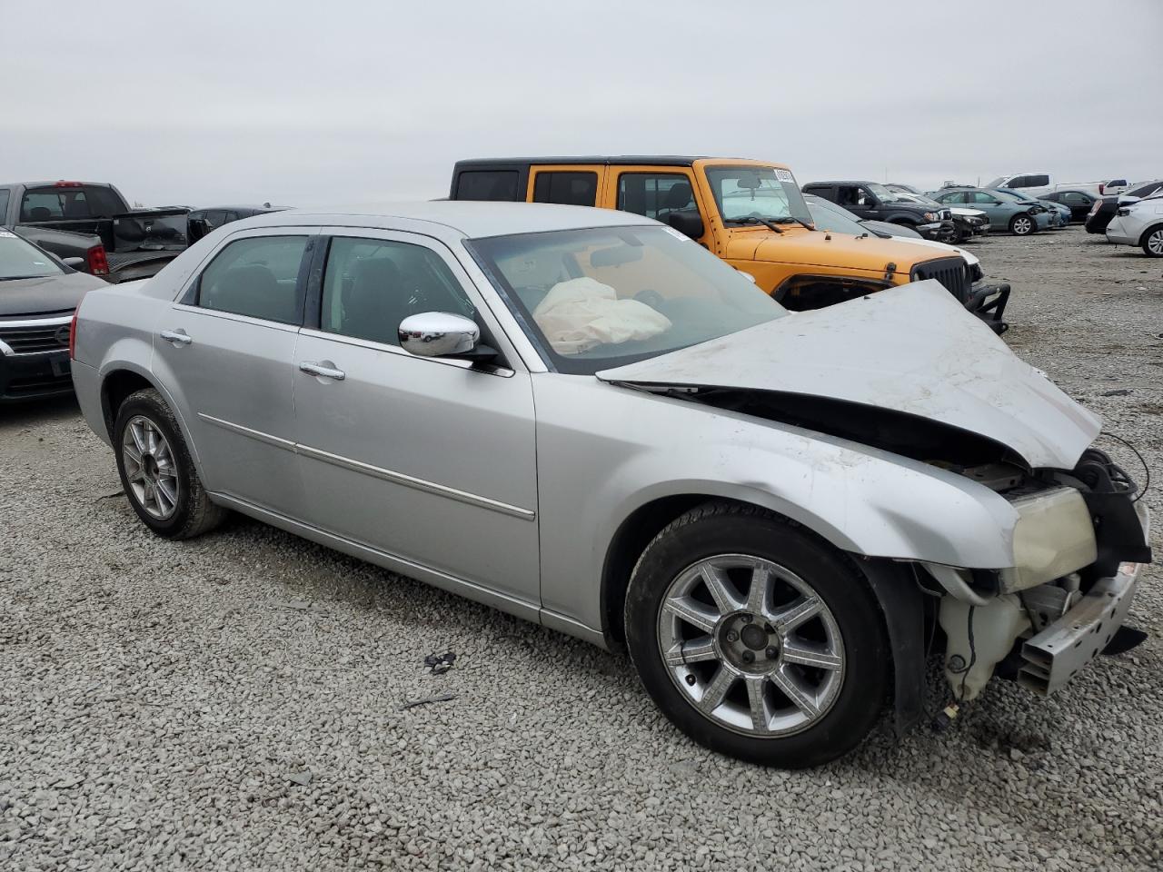 2010 Chrysler 300 VIN 2C3CA5CV6AH324831 Copart auction photo, front end damage thumbnail 4