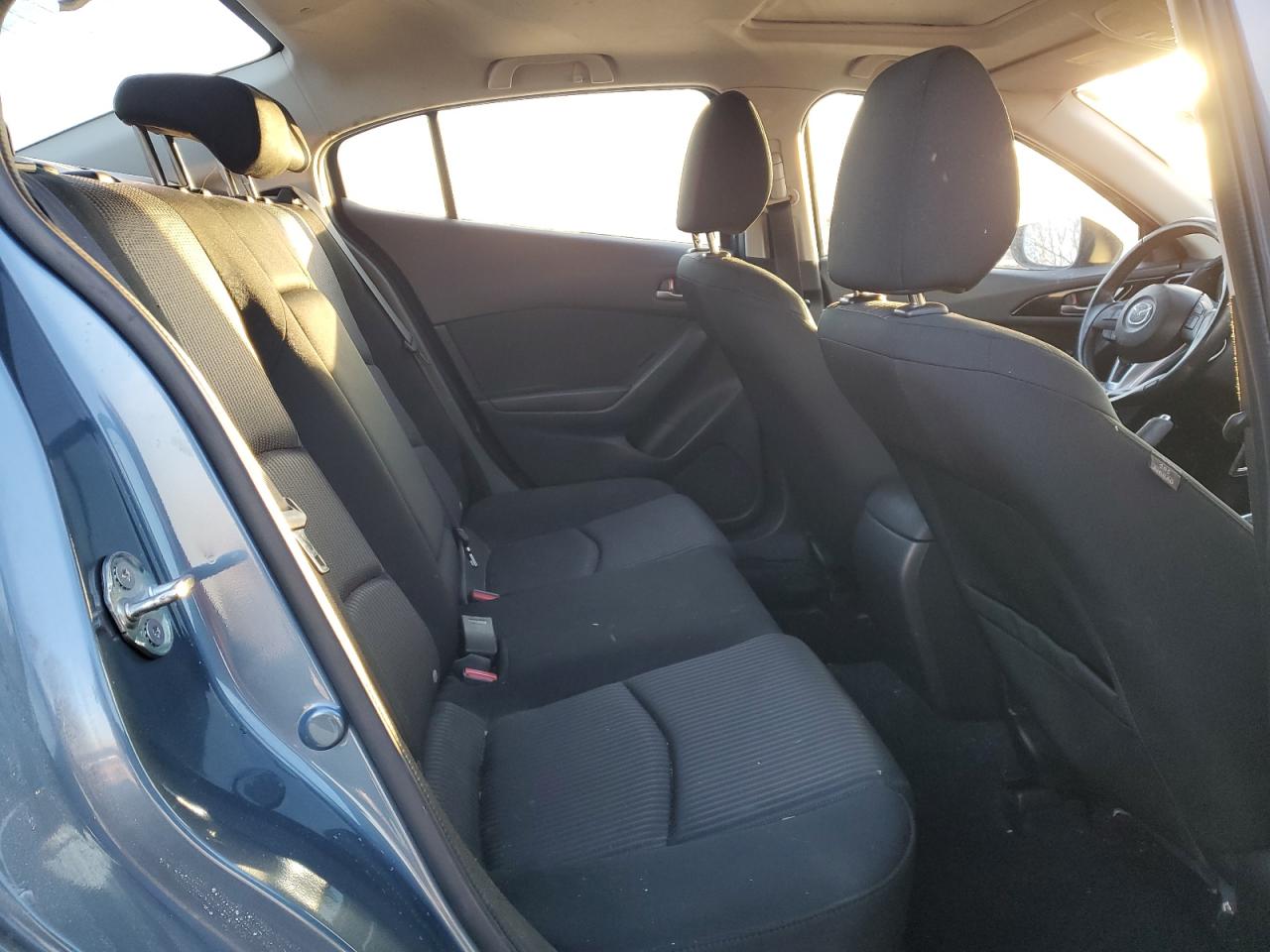 2016 Mazda 3 VIN JM1BM1W77G1288014 Copart auction photo, front end / side damage thumbnail 11