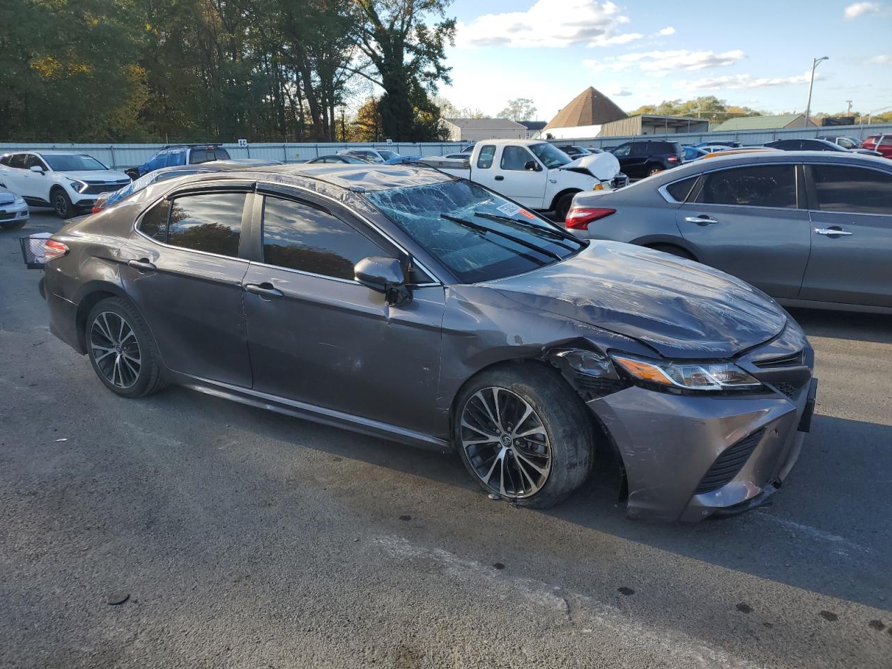 2020 Toyota Camry VIN 4T1G11AK4LU939775 Copart auction photo, rollover damage thumbnail 4