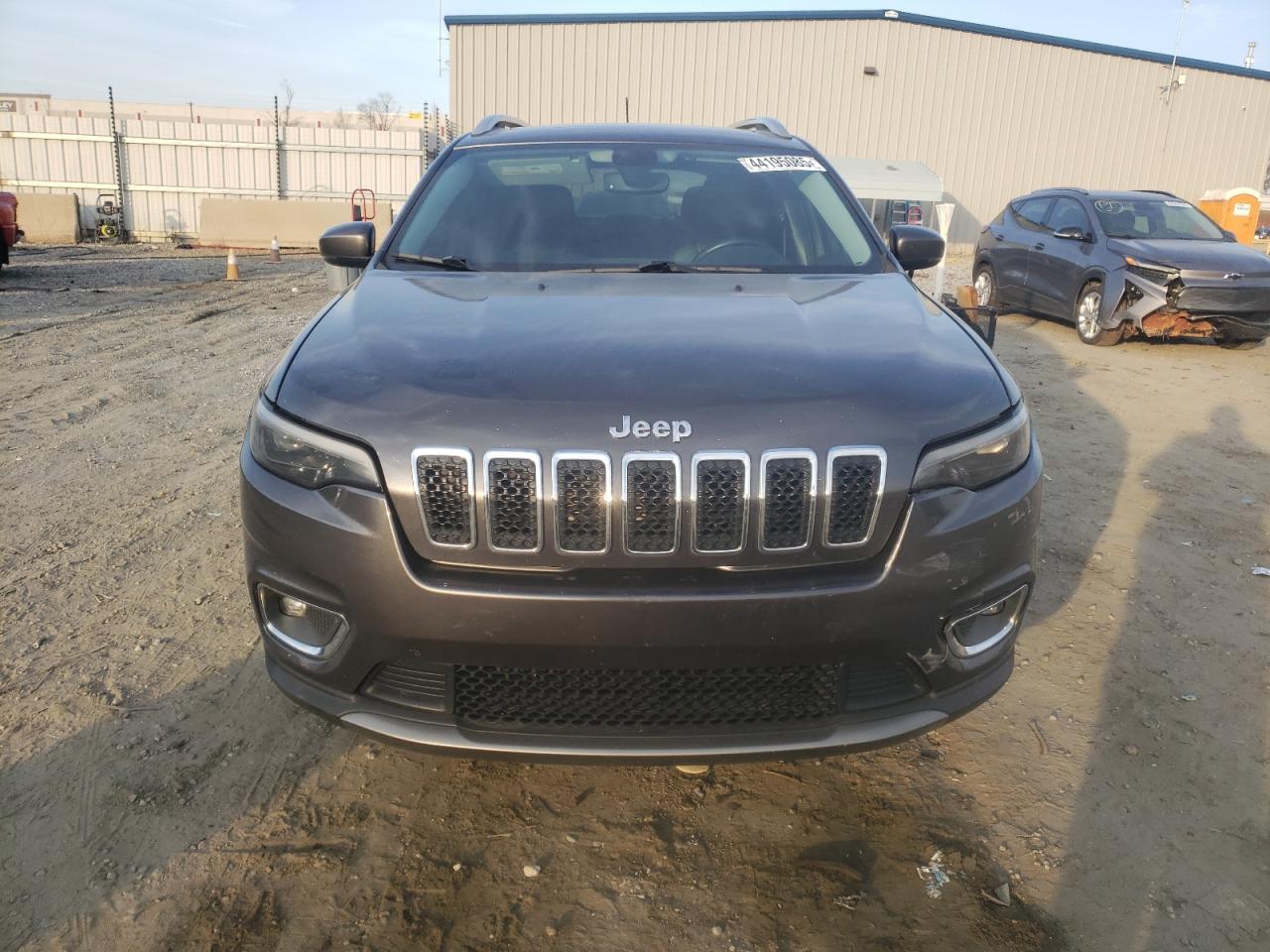 2019 Jeep Grand Cherokee VIN 1C4PJLDX4KD159572 Copart auction photo, side / front end damage thumbnail 5