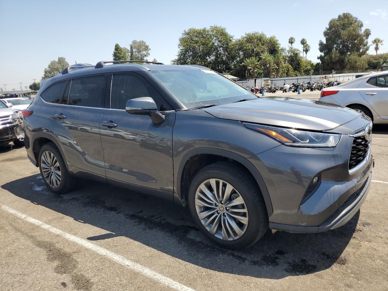 2021 Toyota Highlander VIN 5TDFZRAH1MS037800 Copart auction photo, all over damage thumbnail 4