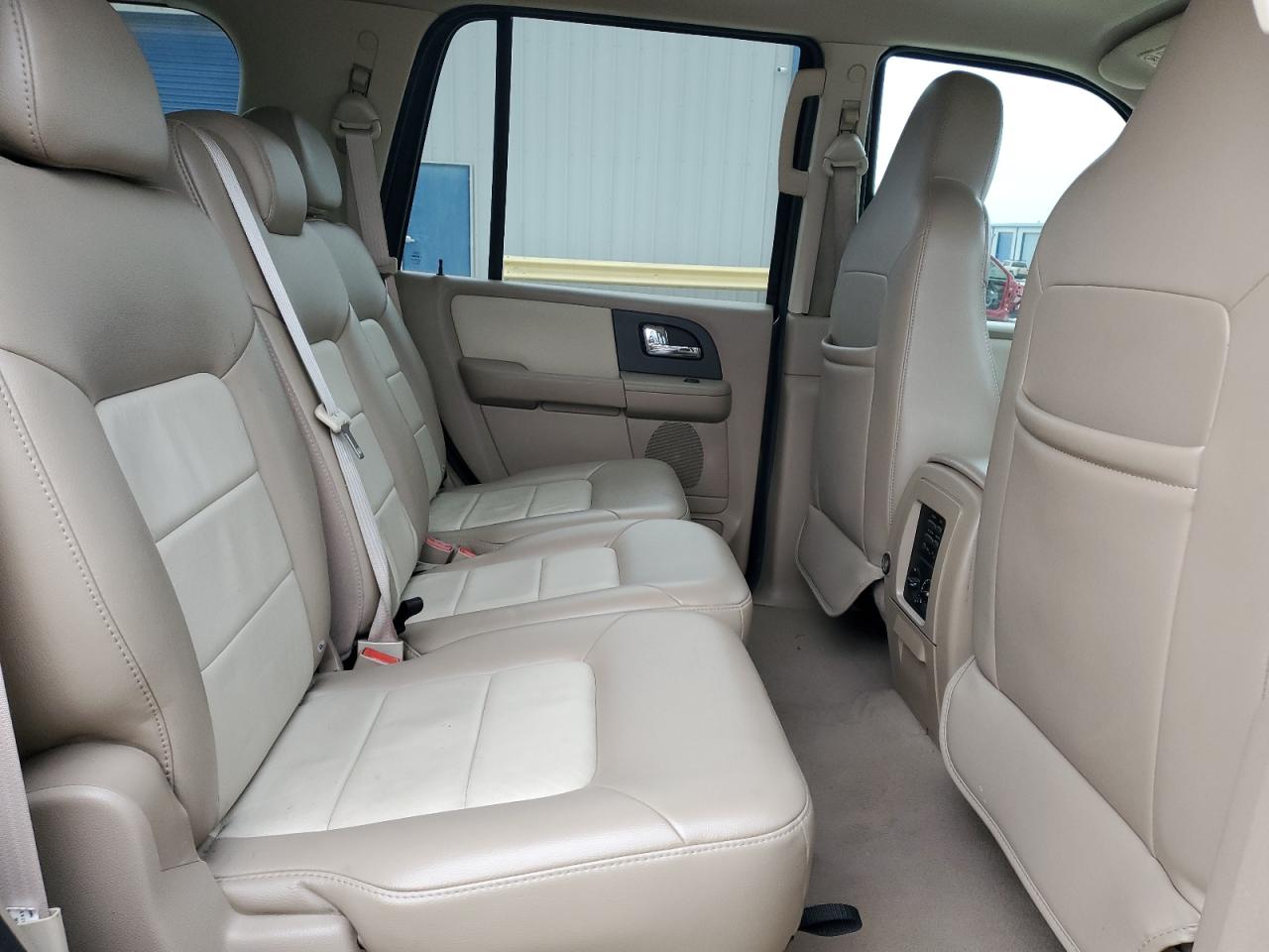 2006 Ford Expedition VIN 1FMPU17586LA75297 Copart auction photo, hail / side damage thumbnail 11