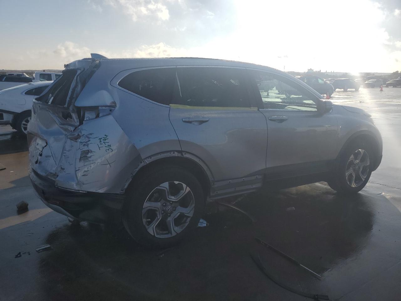 2019 Honda CR-V VIN 5J6RW1H56KA008428 Copart auction photo, rear end damage thumbnail 3
