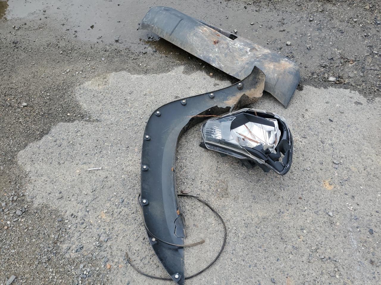 2014 Toyota Tacoma VIN 3TMLU4EN5EM137923 Copart auction photo, front end / side damage thumbnail 12