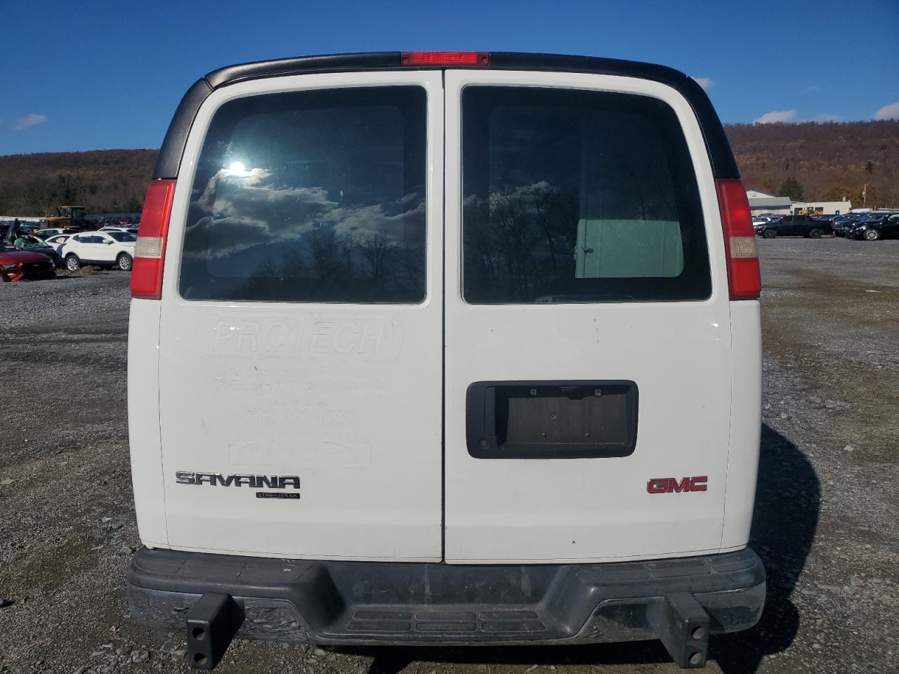 2015 GMC Savana VIN 1GTW7FCF9F1902335 Copart auction photo, front end damage thumbnail 6