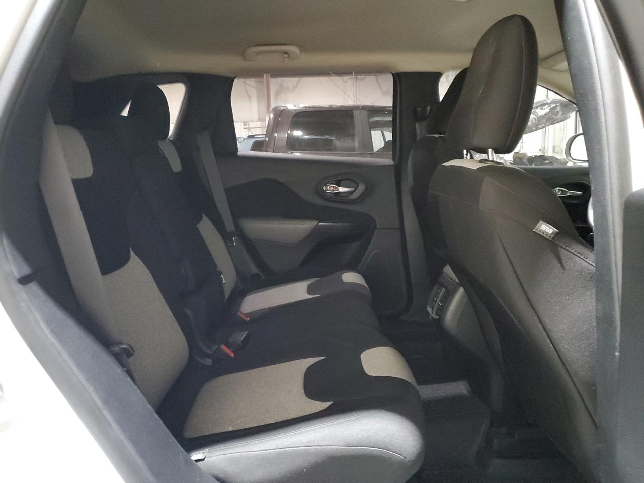 2014 Jeep Grand Cherokee VIN 1C4PJLAB0EW320792 Copart auction photo, front end / minor dent/scratches damage thumbnail 11