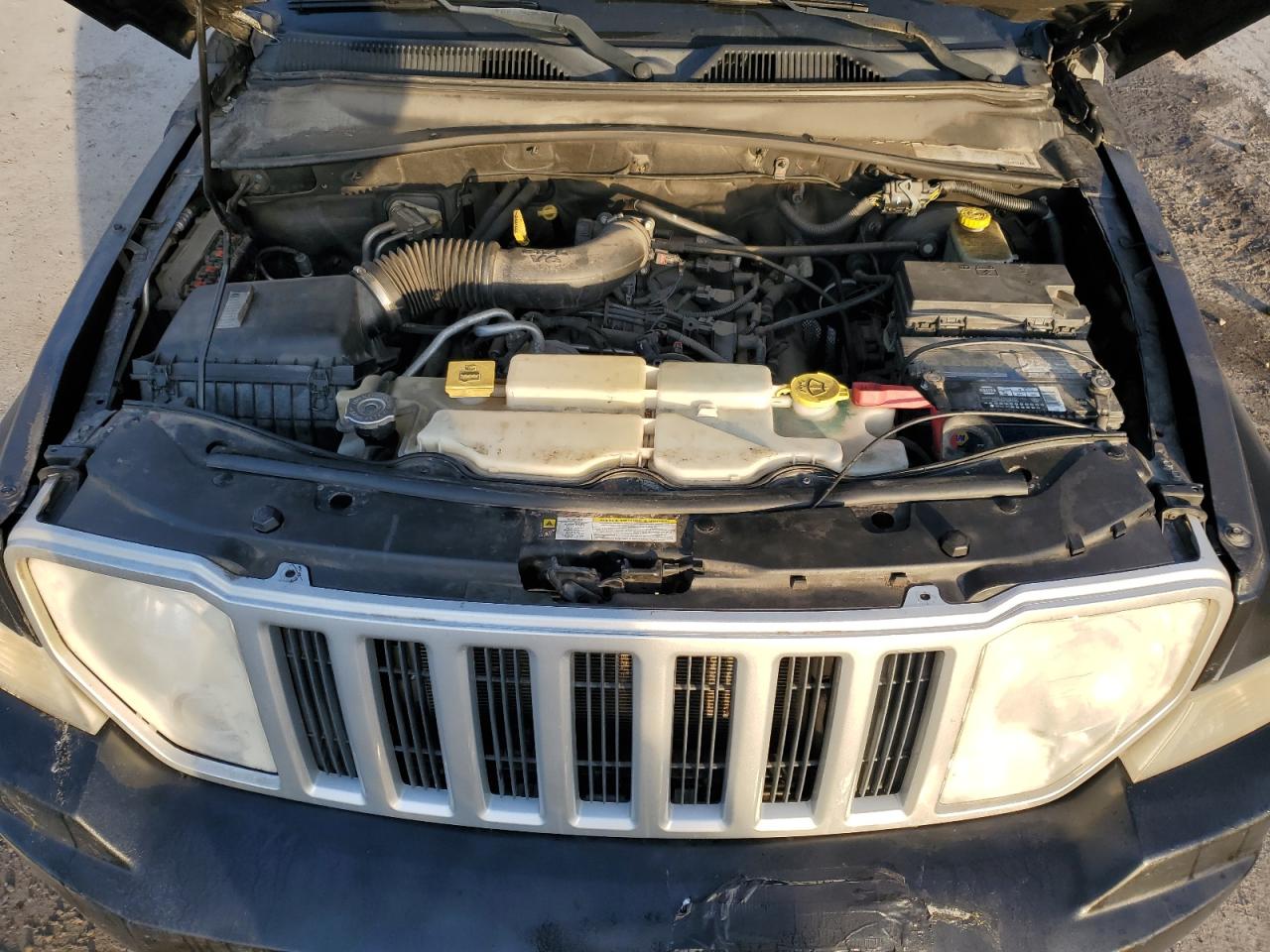 2009 Jeep Liberty (North America) VIN 1J8GN28KX9W529010 Copart auction photo, rear end damage thumbnail 13