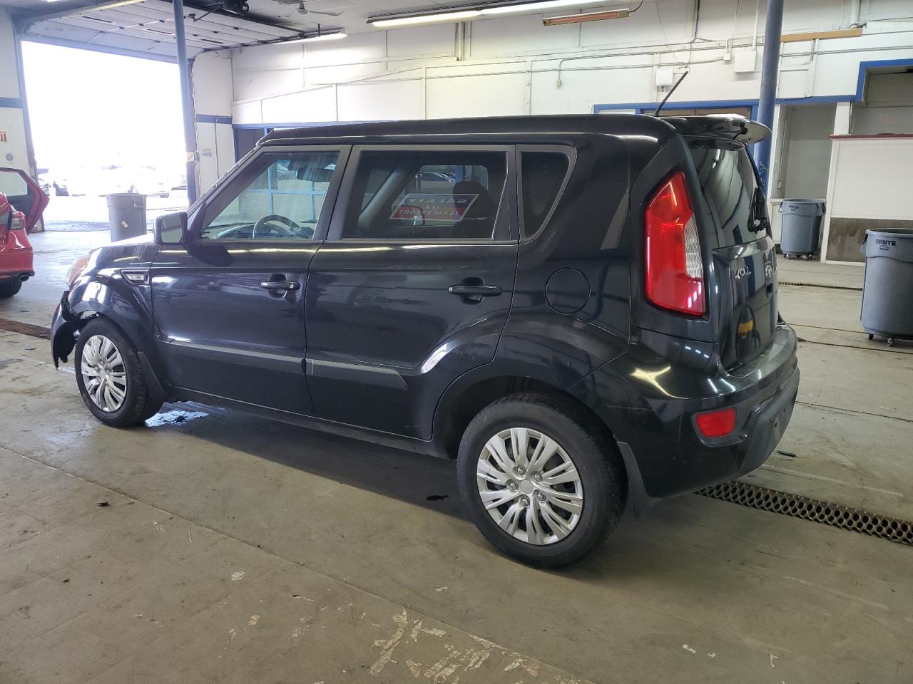 2013 KIA Soul VIN KNDJT2A5XD7538932 Copart auction photo, front end damage thumbnail 2