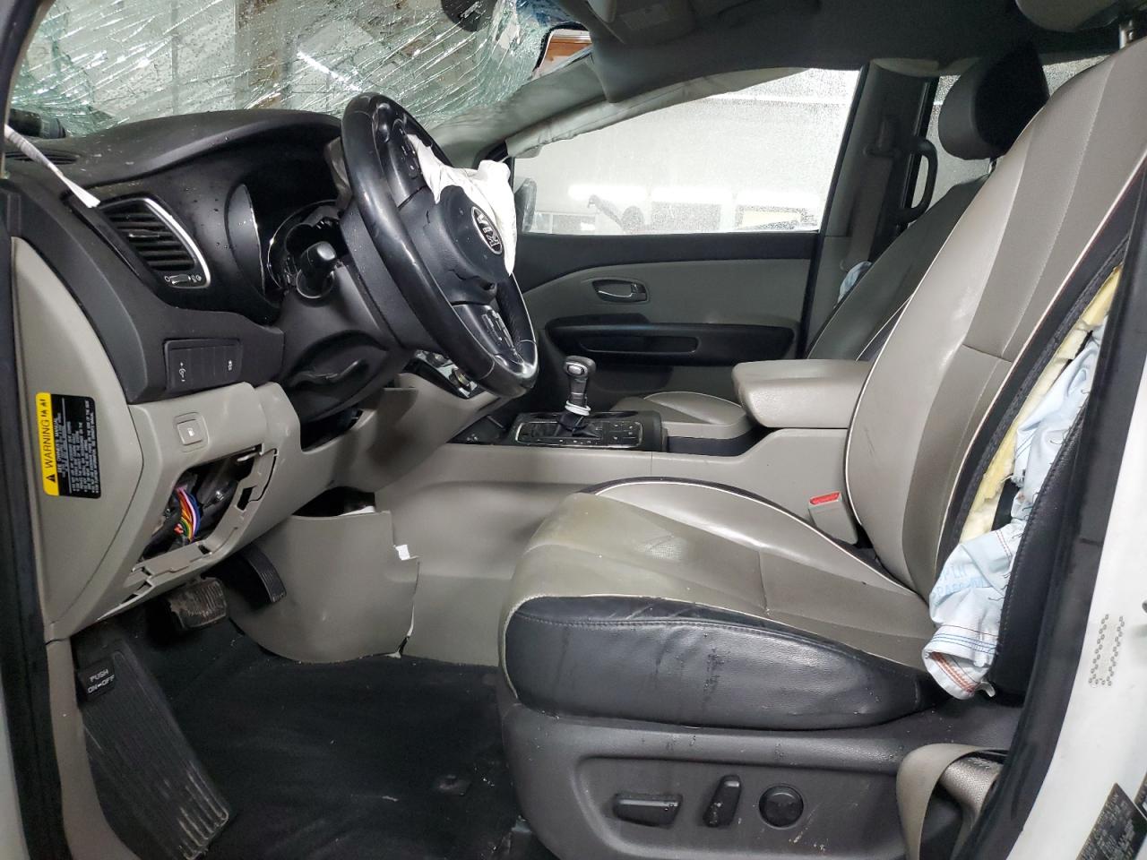 2017 KIA Sedona VIN KNDMB5C19H6266882 Copart auction photo, front end damage thumbnail 7