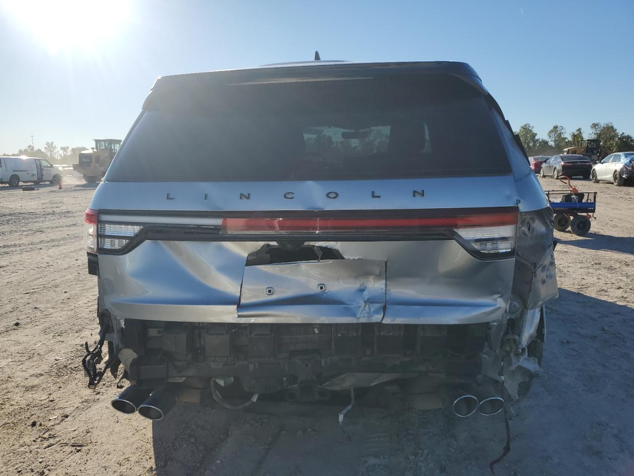 2020 Lincoln Aviator VIN 5LMYJ9YY0LGL15822 Copart auction photo, rear end damage thumbnail 6
