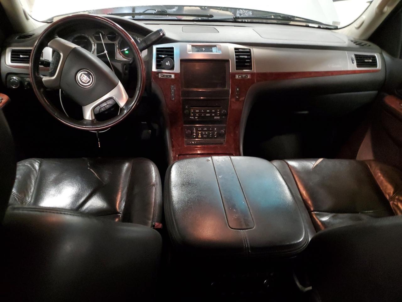 2011 Cadillac Escalade VIN 1GYS4HEF2BR344981 Copart auction photo, side / front end damage thumbnail 8